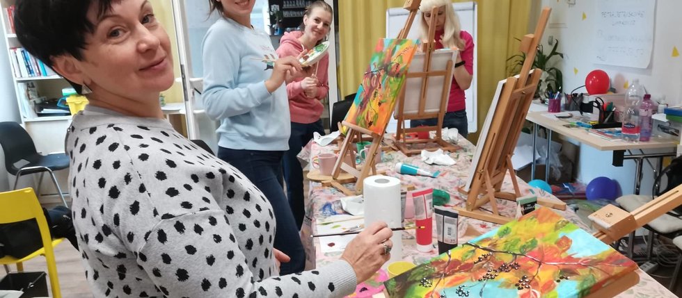 Workshop Malby akrylem pro ukrajinské ženy